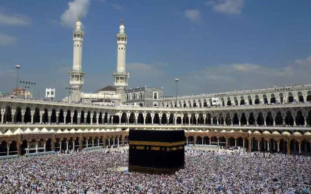 DPR Bersama Kemenag Sepakati Biaya Haji 2025: Jemaah Setor Rp 55,4 Juta