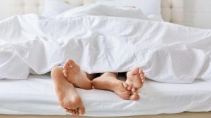 Dear Pasutri, Ini 4 Masalah Kesehatan yang Bisa Sembuh dengan Rutin Bercinta