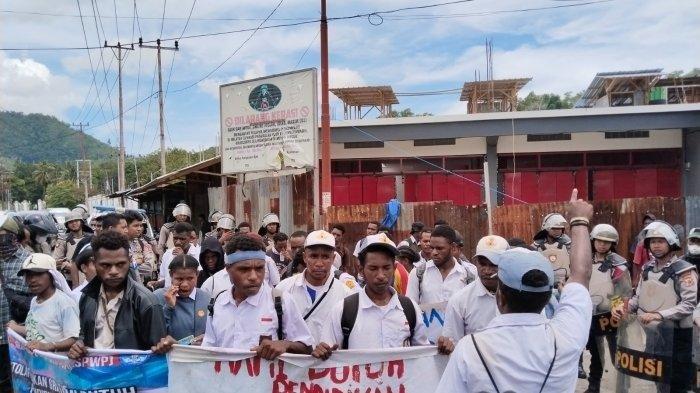 AKSI-TOLAK-MBG-PRABOWO-Jayapura