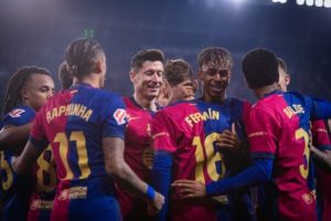 Barcelona Bungkam Sevilla 4-1, Menang Meski Main 10 Pemain!