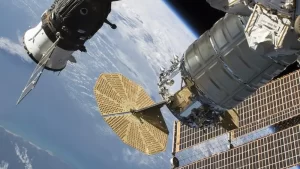 Momen Ibadah Haji dari Luar Angkasa: Pesan Menyentuh Astronaut Muslim