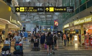 Turis China Coba Suap Petugas Imigrasi Singapura agar Bisa Masuk, Langsung Ditangkap!