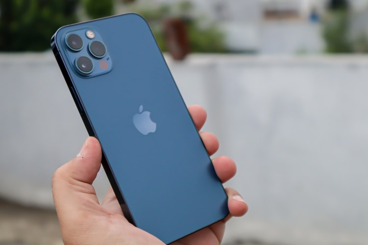 Peluang Besar di Balik Tantangan: Apakah Apple Siap Produksi iPhone di AS?