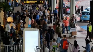 Bandara Soekarno-Hatta Membludak! 178 Ribu Pemudik Padati Puncak Arus Mudik Lebaran