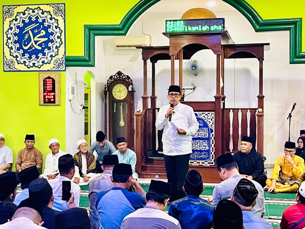 Wakil Bupati Natuna Jarmin Sidik Safari Ramadhan di Masjid Al Istiqomah Pering