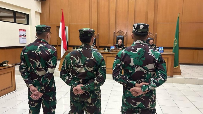 sidang-vonis-prajurit-tni-al-tembak-bos-rental-mobil-kadekdetikcom-1742871968460_169