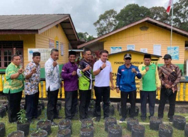 2025-06-09-tanamkan-cinta-lingkungan-sejak-dini-dinas-pendidikan-lingga-luncurkan-program-gertas-di-sdn-006-merawang-477