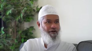 73364-zakir-naik-saat-tampil-di-podcast-richard-lee