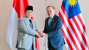 presiden-prabowo-subianto-melakukan-pertemuan-dengan-perdana-menteri-pm-malaysia-anwar-ibrahim-di-menara-kembar-petronas-laily-1_169