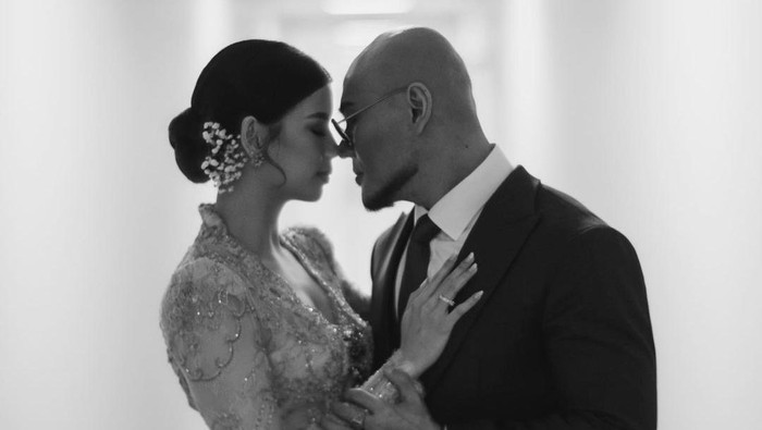 potret-sabrina-dan-deddy-corbuzier-setelah-menikah-2_169