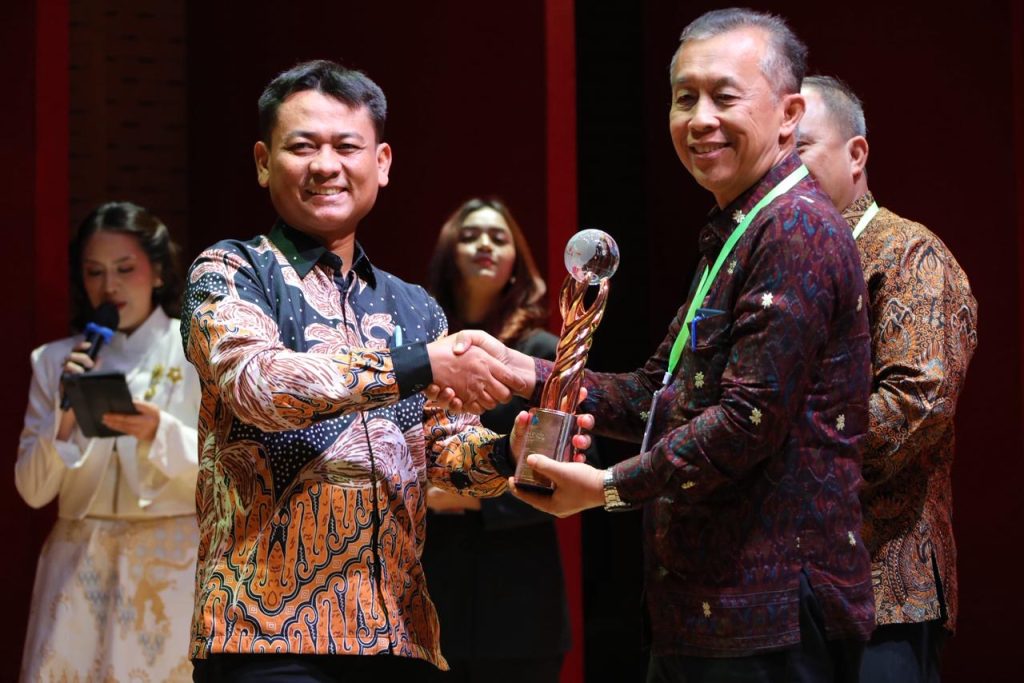 75b5b7b6-f3f0-437a-83d5-1a6cf06a2156