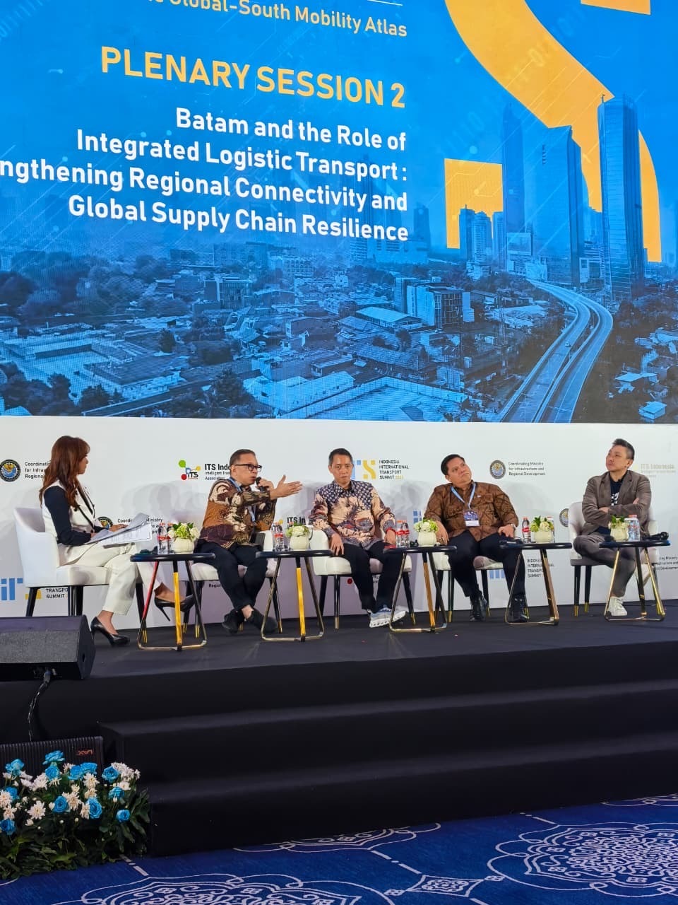 78730551-4d8d-401f-be2c-915ab7bb2f9c