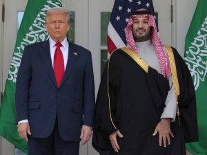 trump-dan-mbs-berfoto-bersama-untuk-wartawan-di-gedung-putih-1763528635636_43
