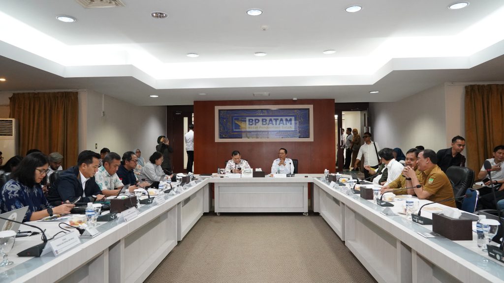 4d417f0b-9420-4a40-b4b1-32b916793580