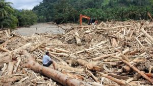 97551-bencana-banjir-sumatera-banjir-bandang-di-tapanuli-selatan-banjir-sumut