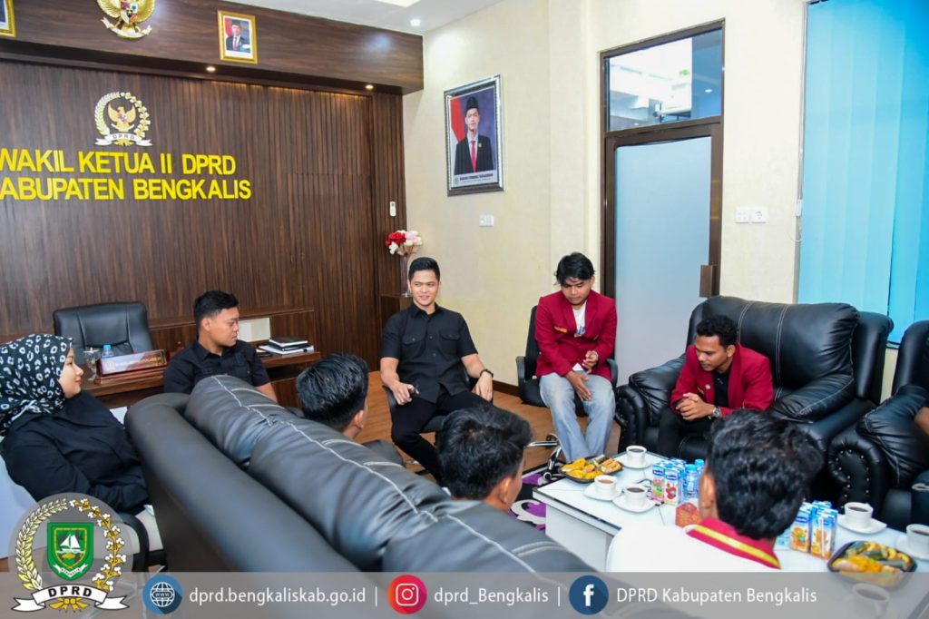 b5715c04-9a69-455e-9cc4-1e73afc3e40d