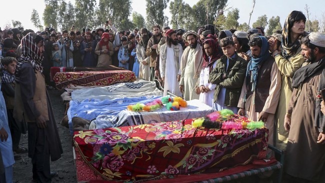 serangan-pakistan-di-afghanistan-renggut-10-nyawa-1764126144578_169