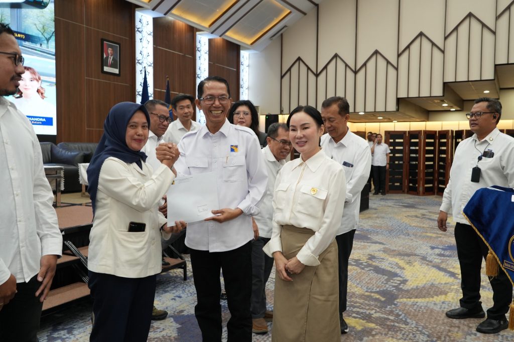 eedf5534-10bf-47d5-b4c1-1df6f70dfd8e