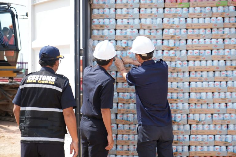 kspor perdana soft drink PT Inmas Sunshine dari Karimun ke Singapura
