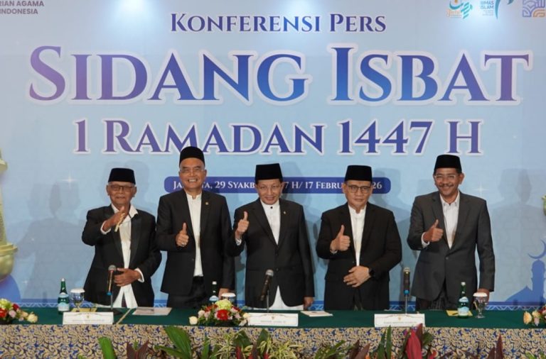Menteri Agama Nasaruddin Umar memimpin konferensi pers Sidang Isbat 1 Ramadan 1447 H di Jakarta