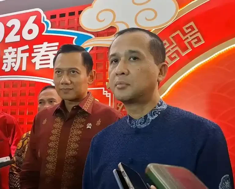 Menteri Transmigrasi Muhammad Iftitah memberikan keterangan terkait situasi Rempang di Batam