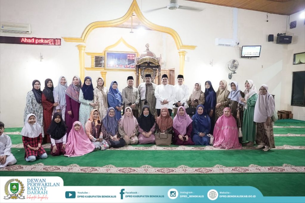 Ketua DPRD Bengkalis Septian Nugraha menghadiri syukuran pembangunan di Masjid Baitul Amal Pematang Pudu
