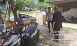 Petugas Polsek Batam Kota melakukan pengecekan lokasi laporan debt collector di Batam Kota.