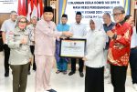 Penyerahan bantuan logistik dan peralatan karhutla dari BNPB ke BPBD Batam.