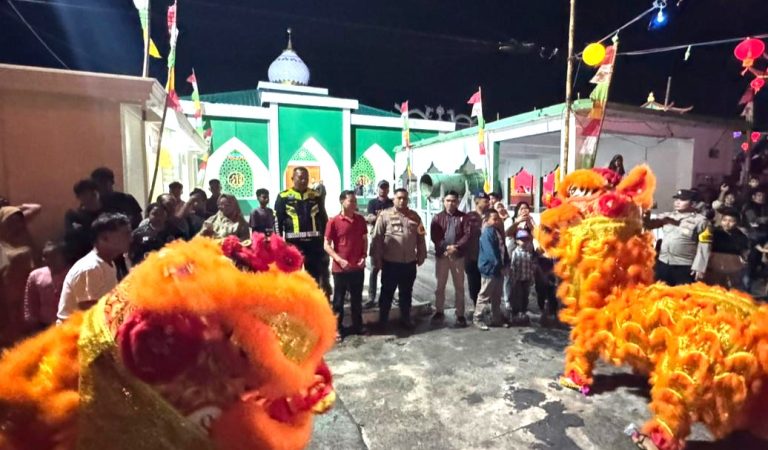 Suasana perayaan Imlek 2577 di Kota Tua Penagi Natuna
