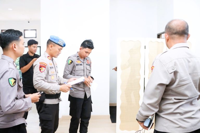 Tes urine PJU dan Kapolsek Polresta Barelang