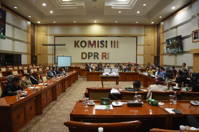 Habiburokhman Komisi III DPR bahas tuntutan mati ABK kasus sabu 2 ton