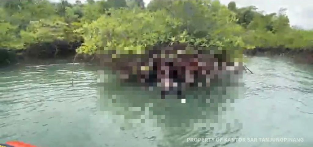 Operasi SAR pencarian korban jatuh di Jembatan 3 Barelang Batam