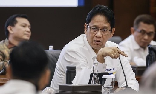 Menteri Keuangan Purbaya Yudhi Sadewa memberikan keterangan terkait kasus impor