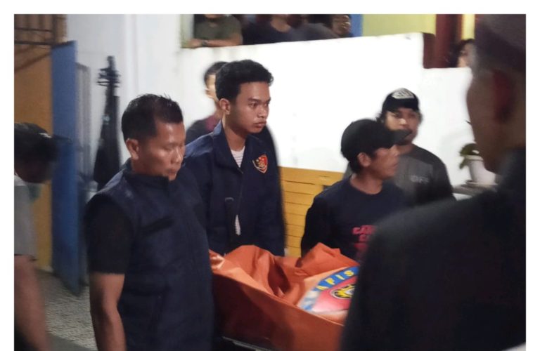Polisi olah TKP dugaan pembunuhan di Jalan Ganet Tanjungpinang
