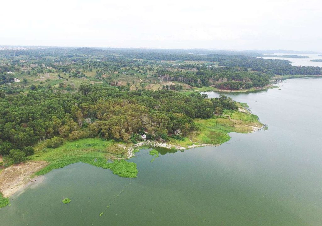 Penyusutan air waduk di Batam saat musim kemarau