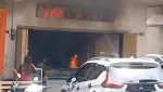 toko-emas-di-jalan-somba-opu-makassar-terbakar-diduga-dilempari-bom-molotov-1770880355595_169