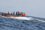 Pencarian korban kapal terbalik di perairan Bintan