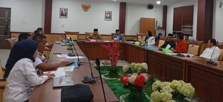 Rapat DPRD Batam bahas kebocoran retribusi parkir