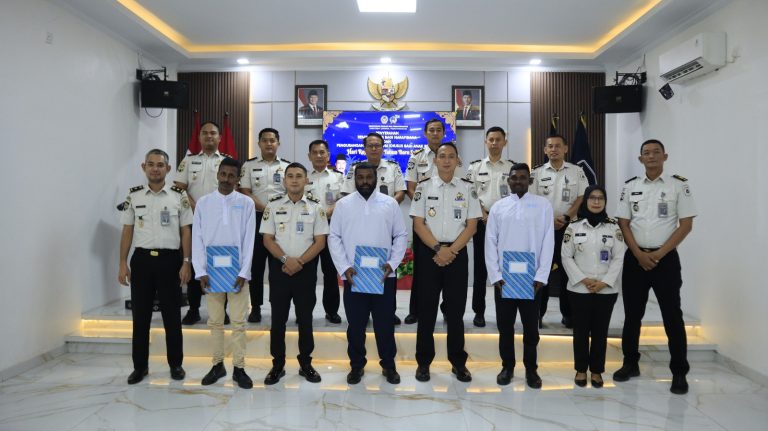 Penyerahan remisi Nyepi 2026 kepada warga binaan Hindu di Lapas Batam