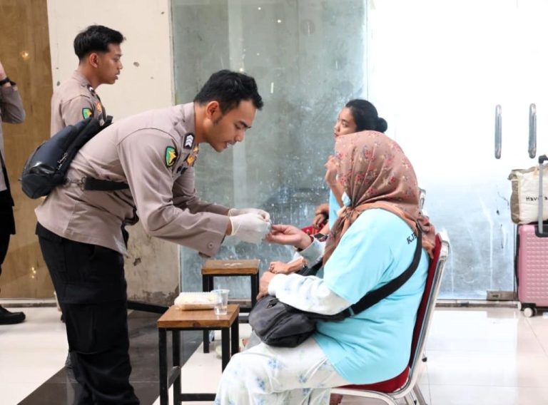 Pemulangan 150 pekerja migran Indonesia deportasi dari Malaysia di Batam