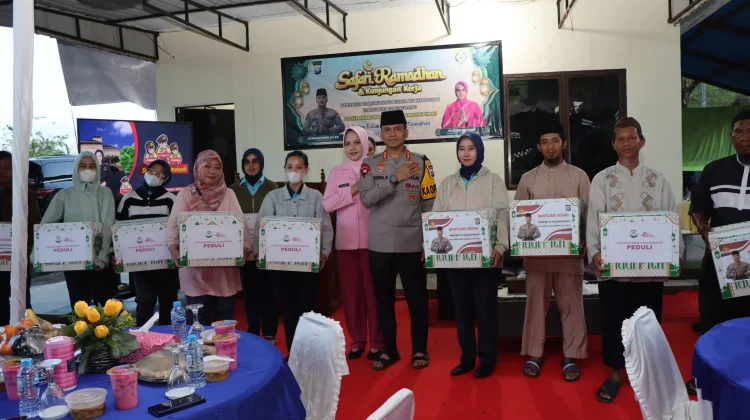 Kapolresta Tanjungpinang Kombes Pol Indra Ranu Dikarta, mengadakan safari ramadan di Polsek bandara Raja Haji Fisabilillah.