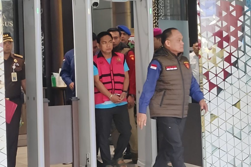 Kejagung tahan Ketua Ombudsman RI Hery Susanto kasus suap nikel