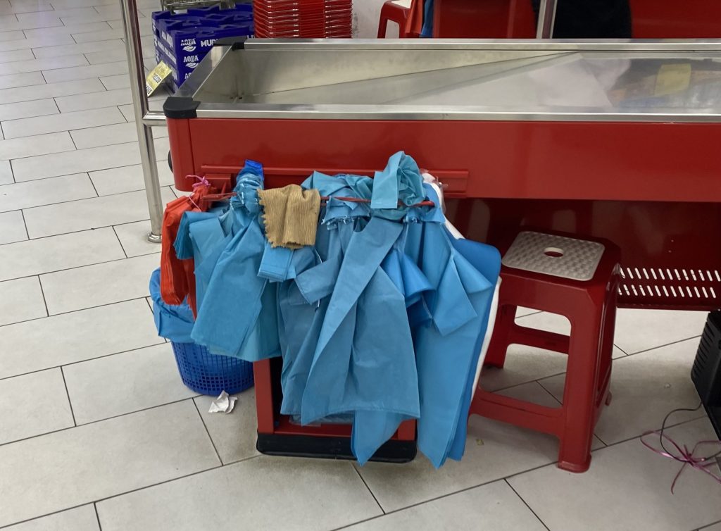 Harga plastik di Batam naik 30 persen akibat harga minyak dunia