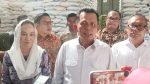 Gubernur Kepri Ansar Ahmad di Gudang Bulog Natuna membahas evaluasi HPM mineral
