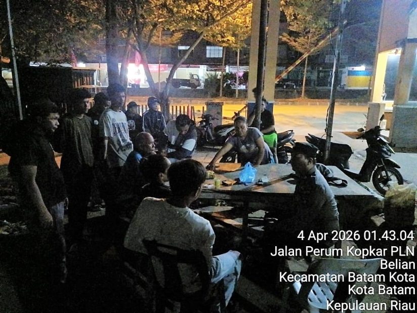 Polsek Batam Kota mendatangi TKP pengeroyokan di Perum Kopkar PLN Belian