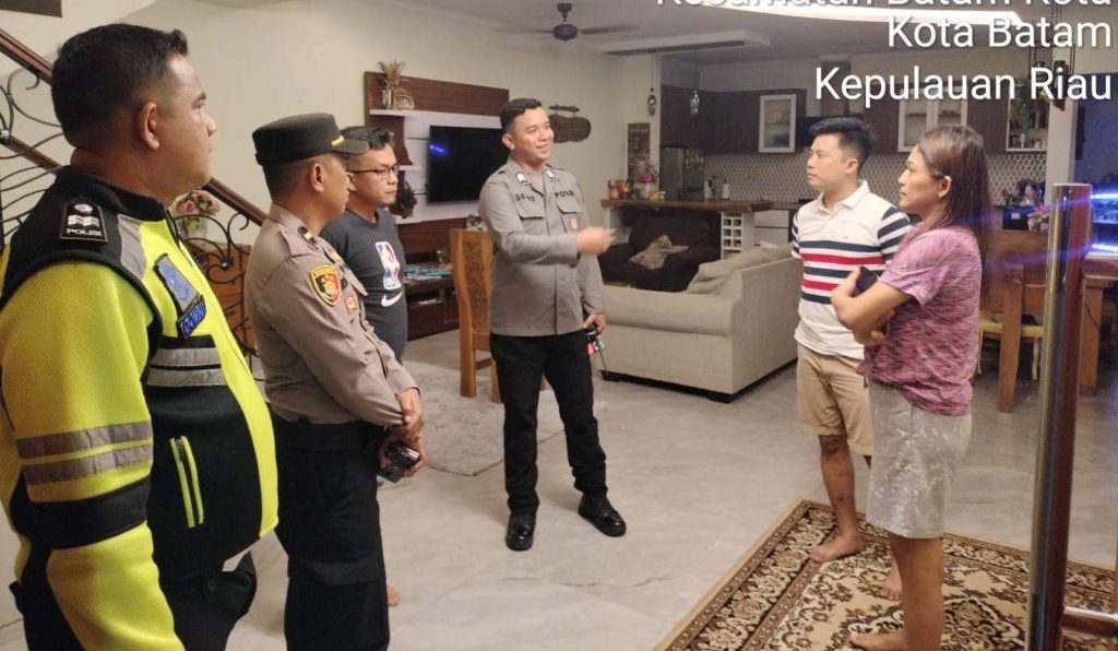 Polsek Batam Kota mediasi keributan rumah tangga di Bukit Indah Sukajadi
