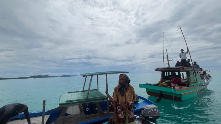 Tim SAR Natuna cari pencari kepiting hilang di Pulau Sunyut