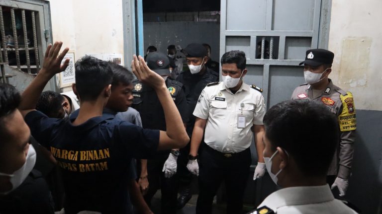kalapas-batam-razia-gabungan-lapas.jpg