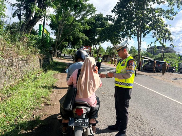 Penertiban pajak kendaraan Satlantas Polres Bintan di Samsat Kijang