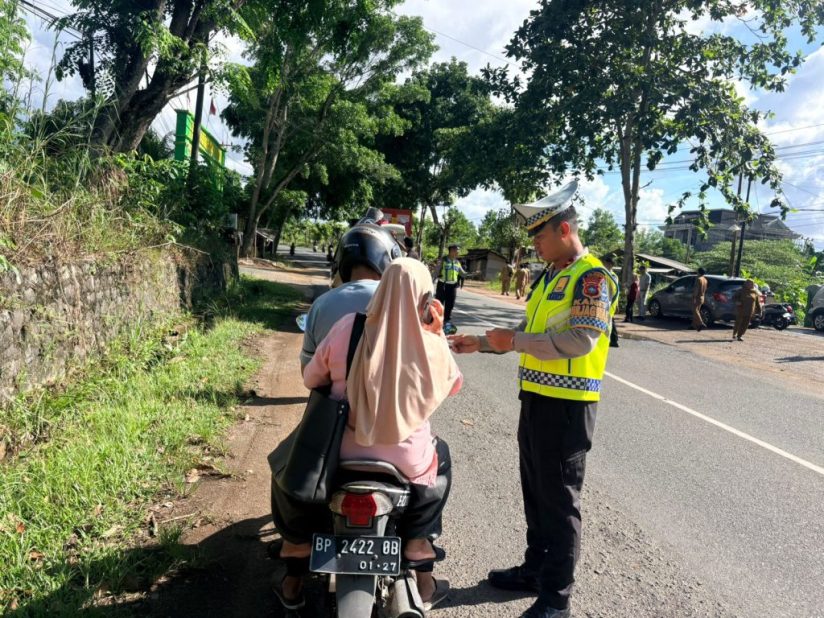 Penertiban pajak kendaraan Satlantas Polres Bintan di Samsat Kijang